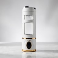 استفاده از شیکر HP-880 برای تهیه شیک پروتئین در باشگاه ورزشی
